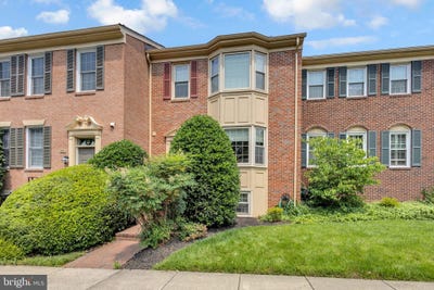 /international/us/6861-williamsburg-pond-court-falls-church-va-110108578119/
