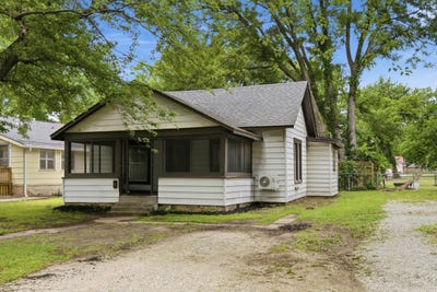 /international/us/405-n-smith-street-vinita-ok-110108822208/