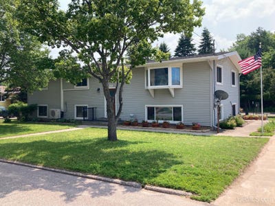 /international/us/707-craig-marquette-mi-110100965648/