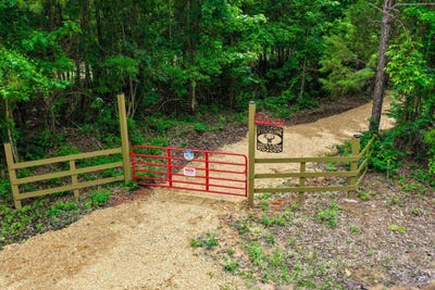 /international/us/1-county-road-94-hamilton-al-110108363338/