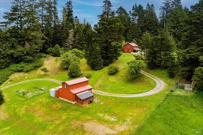 /international/us/6483-rohnerville-road-hydesville-ca-110107833057/
