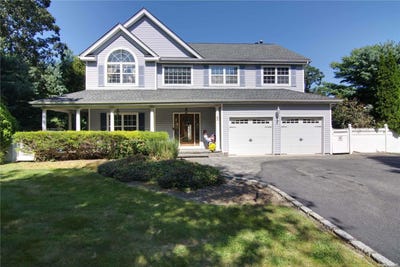 /international/us/25-whispering-woods-drive-smithtown-ny-110096109837/?lang=en