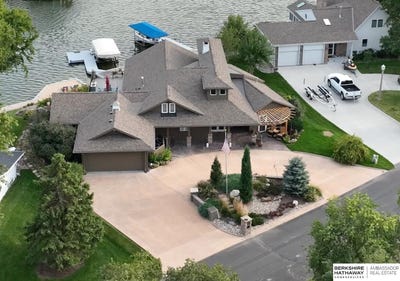 /international/us/106-abbey-landing-valley-ne-110106954411/
