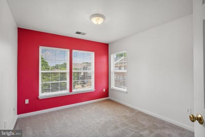 /international/us/8562-wyngate-manor-court-alexandria-va-110100509513/