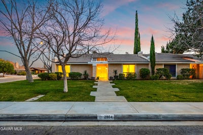 /international/us/2904-w-avenue-j4-lancaster-ca-110106057425/