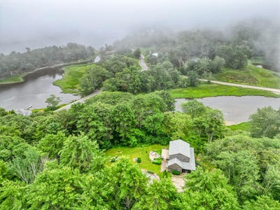 /international/us/218-sam-day-hill-road-phippsburg-me-110100925974/