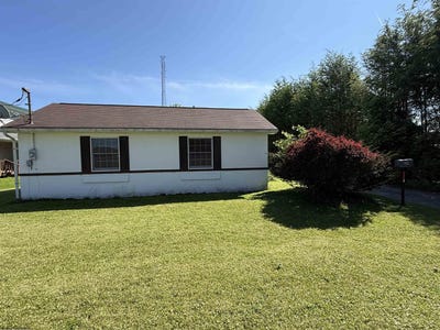 /international/us/301-walnut-street-elkins-wv-110108477063/