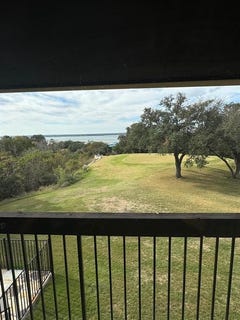 /international/us/26035-heartwood-drive-whitney-tx-110107195337/