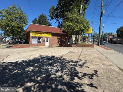 /international/us/17-s-broadway-gloucester-city-nj-110102057058/