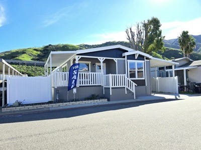 /international/us/4901-green-river-rd-corona-ca-110104274221/