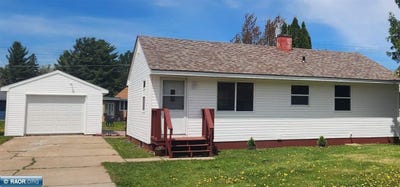 /international/us/31-erie-st-aurora-mn-110108298387/