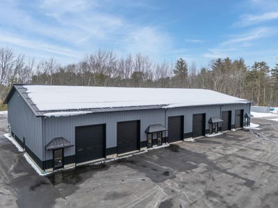 /international/us/32-london-lane-seabrook-nh-110106024588/