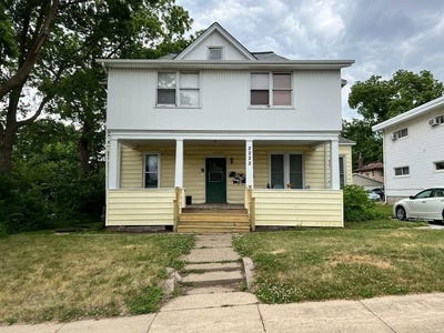 /international/us/2222-walnut-street-cedar-falls-ia-110108124355/