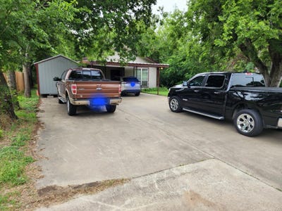 /international/us/810-s-sherman-street-ennis-tx-110108964854/