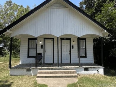 /international/us/220-222-college-park-circle-north-little-rock-ar-110104778788/