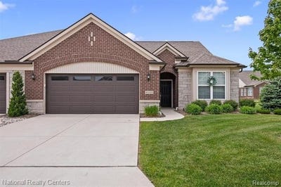 /international/us/40605-aster-court-clinton-twp-mi-110108397961/
