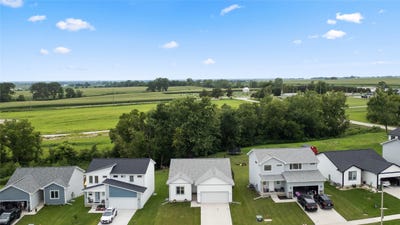 /international/us/510-ironwood-avenue-woodward-ia-110109086322/
