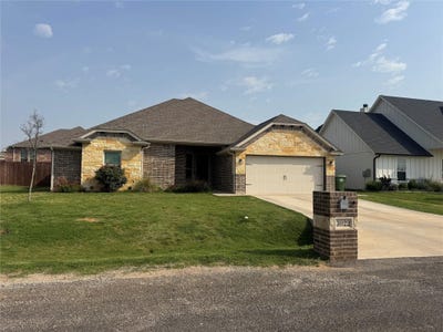/international/us/3022-promenade-drive-granbury-tx-110108153690/