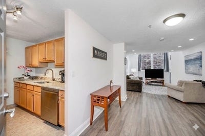 /international/us/200-market-street-lowell-ma-110107654260/