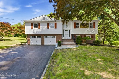 /international/us/11-highview-circle-middletown-nj-110108824629/