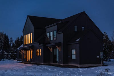 /international/us/1047-kaitlyn-loop-mccall-id-110120655514/