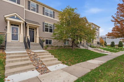 /international/us/8385-norwood-lane-n-maple-grove-mn-110120587138/