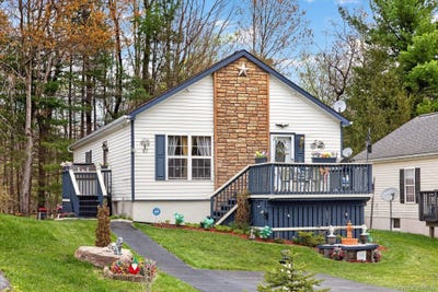 /international/us/97-timber-hill-lane-south-fallsburg-ny-110107735074/