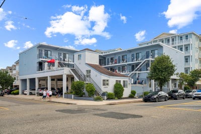 /international/us/3201-atlantic-wildwood-nj-110101370872/