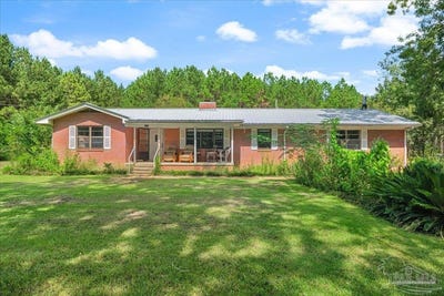 /international/us/2780-mcduffie-ln-jay-fl-110110296679/