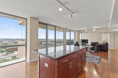 /international/us/600-e-admiral-boulevard-kansas-city-mo-110100454030/
