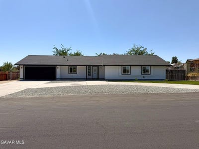/international/us/39125-162nd-street-palmdale-ca-110108233085/