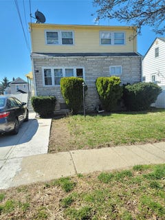 /international/us/521-n-7th-street-new-hyde-park-ny-110106851055/