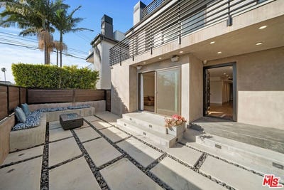 /international/us/411-grand-blvd-venice-ca-110106026936/