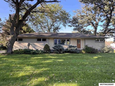 /international/us/219-madison-st-rockwell-ia-110119920804/