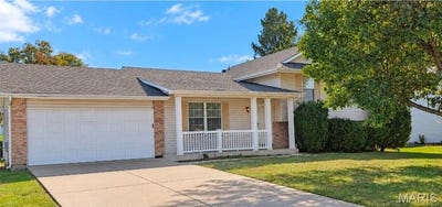 /international/us/824-brookwood-bend-trail-st-peters-mo-110120619099/