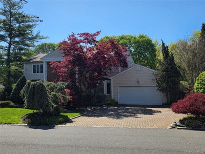/international/us/78-woods-drive-roslyn-ny-110107735571/