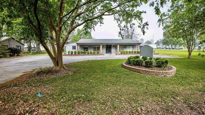 /international/us/7427-highway-1-south-donaldsonville-la-110106758405/