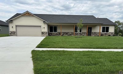 /international/us/7600-sw-24th-ter-topeka-ks-110105886440/