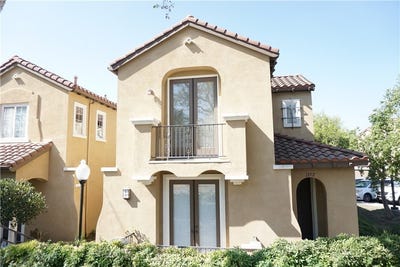 /international/us/1372-mcfadden-fullerton-ca-110108859244/