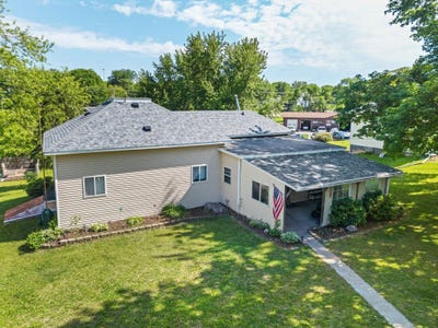 /international/us/217-palisade-st-street-merrimac-wi-110108142789/
