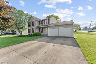 /international/us/6527-blossomwood-circle-ne-canton-oh-110100000460/