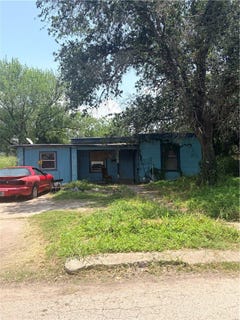 /international/us/1604-pena-street-alice-tx-110108630920/