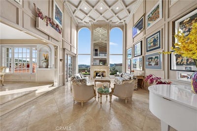 /international/us/12325-ridge-circle-los-angeles-ca-110108814791/