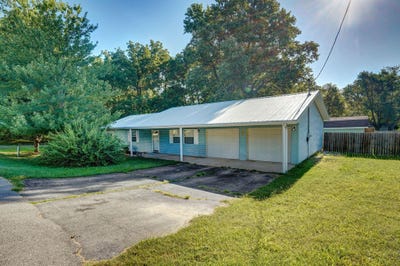 /international/us/506-s-necessity-street-marionville-mo-110101161781/