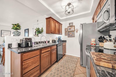 /international/us/2121-w-royal-palm-road-phoenix-az-110108020791/