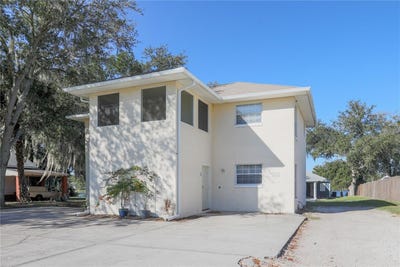 /international/us/260-s-central-avenue-umatilla-fl-110107351961/