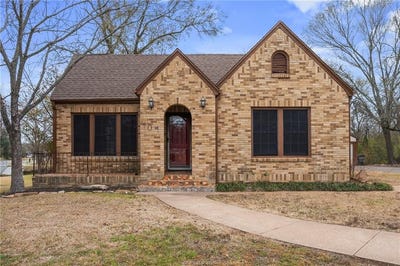 /international/us/409-n-hutchins-bryan-tx-110105939162/