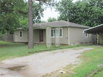 /international/us/404-s-6th-street-tecumseh-ok-110100692191/