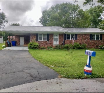 /international/us/105-huyton-place-russellville-ky-110098566375/
