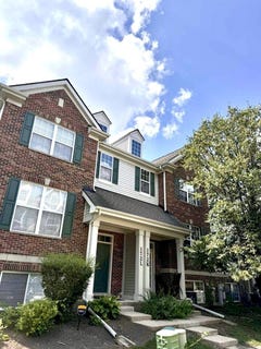 /international/us/172-n-east-river-road-des-plaines-il-110101242253/?lang=en
